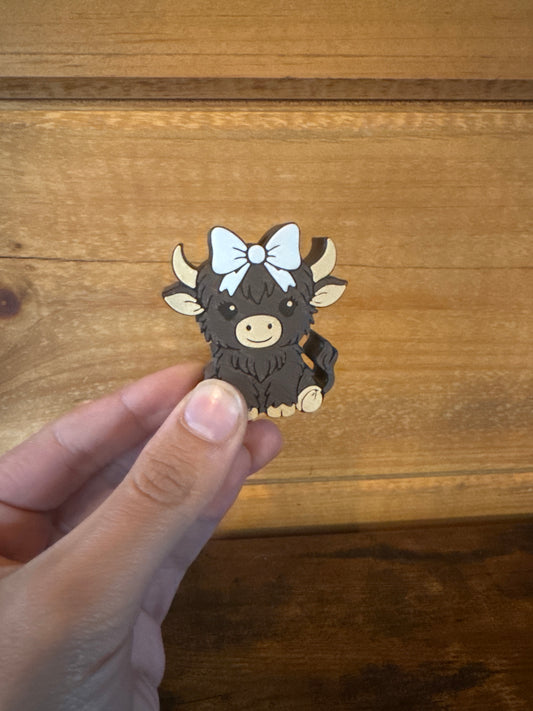 Cow straw topper